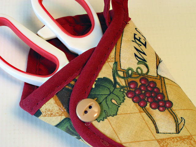 Magnetic Kitchen Scissor Caddy - Country Motif - Click Image to Close