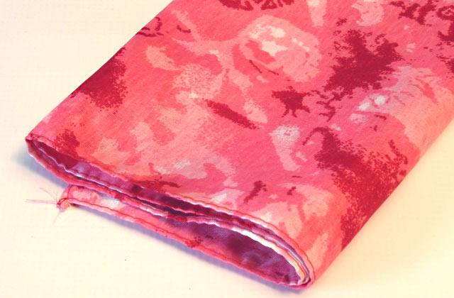 Oriental Bandana - Shades of Red Print Pattern - Click Image to Close
