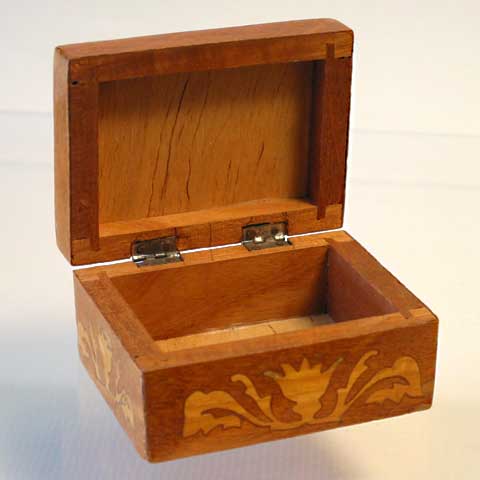 Wooden Box with Inlays - Click Image to Close