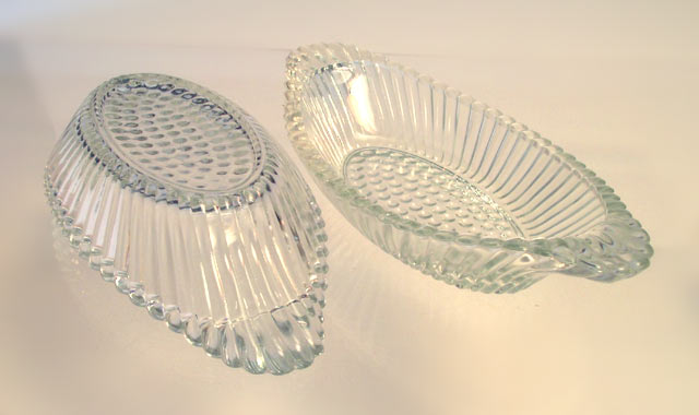 Serving Dish Pair - Ribbed Glass Motif - Click Image to Close