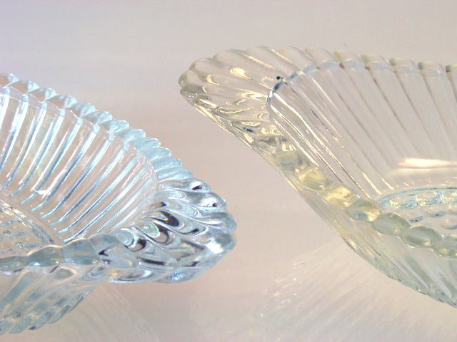 Serving Dish Pair - Ribbed Glass Motif - Click Image to Close