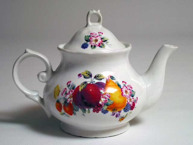 Lovely China Tea Pot - Click Image to Close