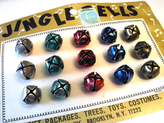 15 Colorful Carded Jingle Bells - Click Image to Close