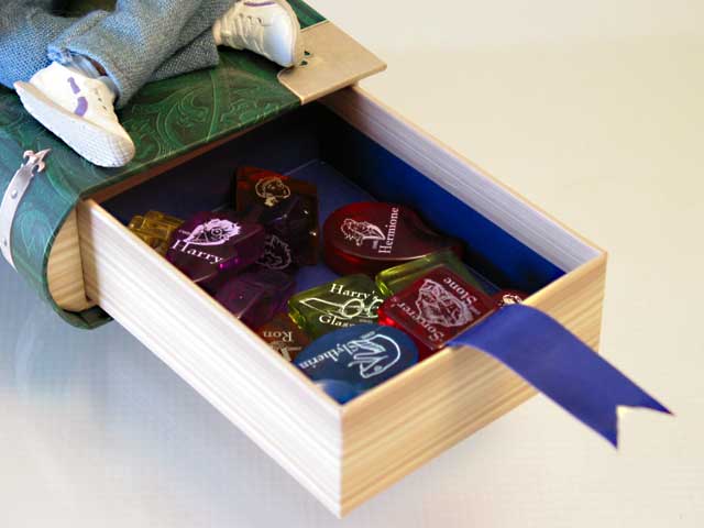Hermione Granger Box with 15 Harry Potter Collector Stones - Click Image to Close