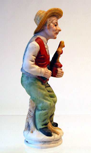 The Gardener Porcelain Figurine - Click Image to Close