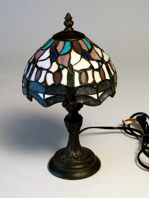 Tiffany Style Accent Lamp - Click Image to Close